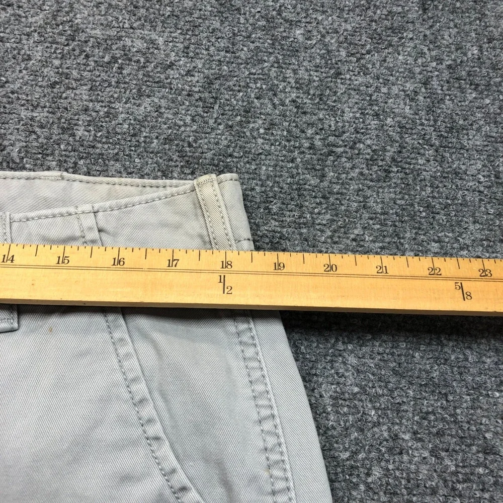 Levis Mens Cargo Shorts Light Gray Cotton Twill Multi Pocket Size 34 Casual